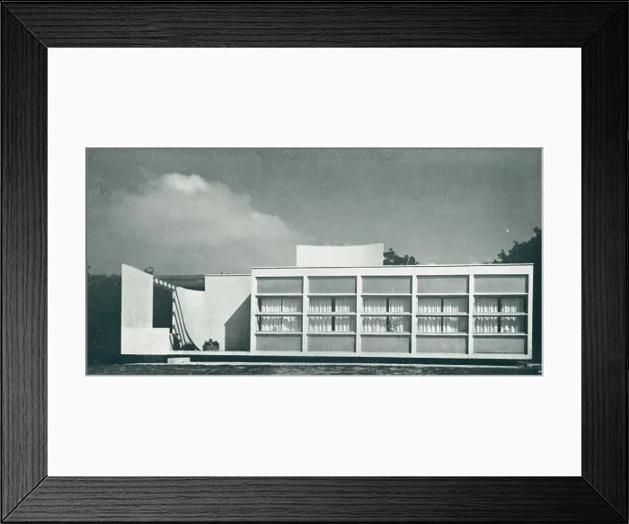 Framed Print : Modernist Bungalow, Whipsnade Framed Print : Modernist Bungalow, Whipsnade