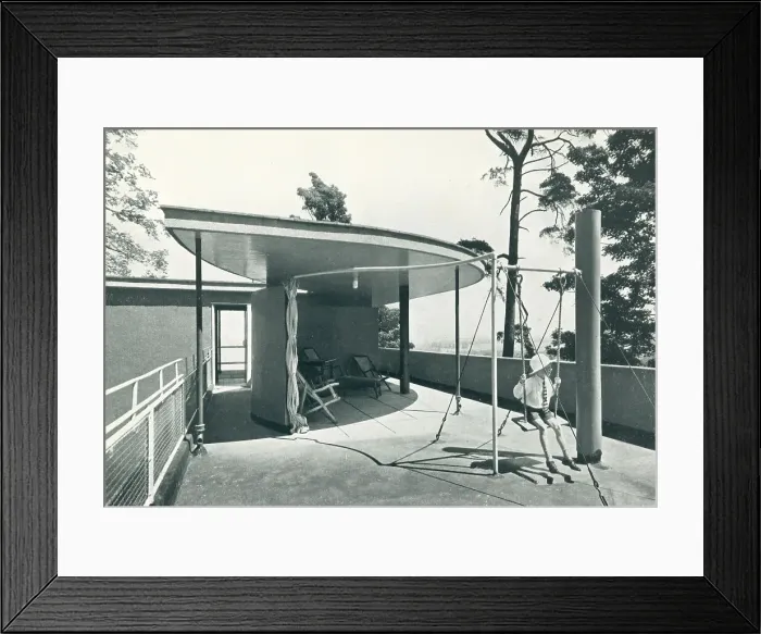 Framed Print : Modernist House, Moor Park, Roof Terrace Framed Print : Modernist House, Moor Park, Roof Terrace