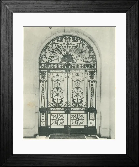 Framed Print : Aldford House, Park Lane, Entrance Gate Framed Print : Aldford House, Park Lane, Entrance Gate