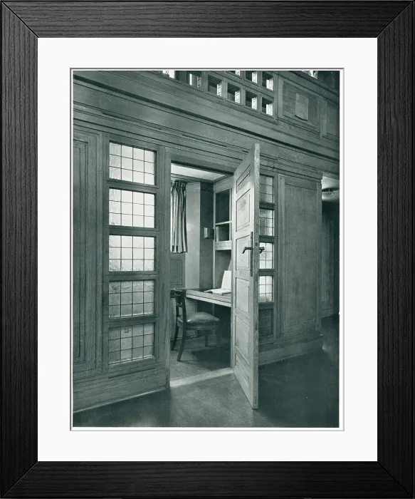 Framed Print : Senate House & Library Middlesex Library South Framed Print : Senate House & Library Middlesex Library South