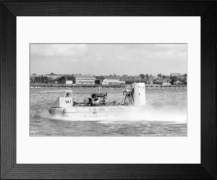 Framed Print : Vickers VA. 1 hovercraft G-15-252 Framed Print : Vickers VA. 1 hovercraft G-15-252