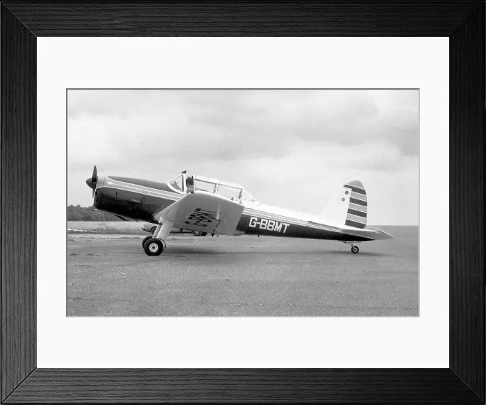 Framed Print : de Havilland Chipmunk 22 G-BBMT Framed Print : de Havilland Chipmunk 22 G-BBMT