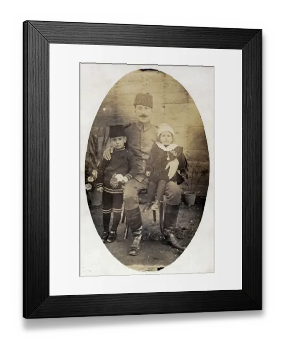 Framed Print : WW1 - Commander of the 11th Kafkas Regiment (3rd Platoon) Framed Print : WW1 - Commander of the 11th Kafkas Regiment (3rd Platoon)