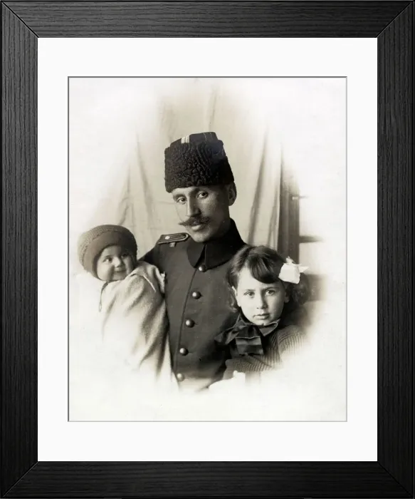 Framed Print : WW1 - Commander of the 11th Kafkas Regiment (3rd Platoon)