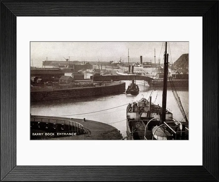 Framed Print : (insert description) Framed Print : (insert description)