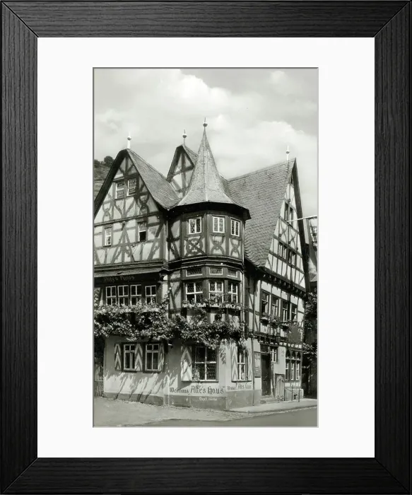 Framed Print : Altes Haus, a restaurant on Oberstrasse in Bacharach Framed Print : Altes Haus, a restaurant on Oberstrasse in Bacharach