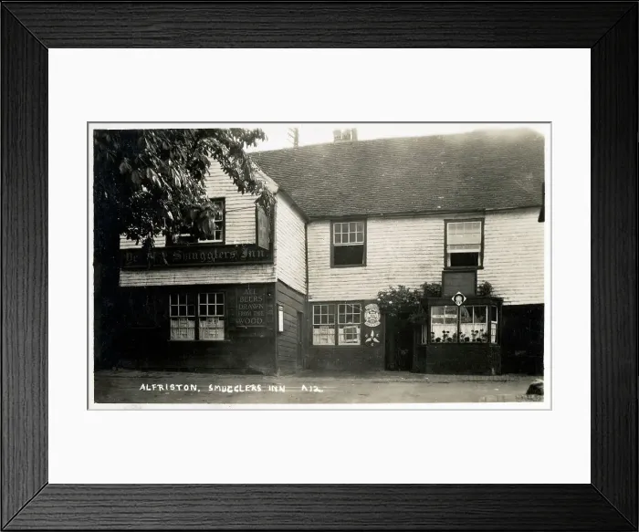 Framed Print : The Smugglers Inn, Waterloo Square, Alfriston Framed Print : The Smugglers Inn, Waterloo Square, Alfriston