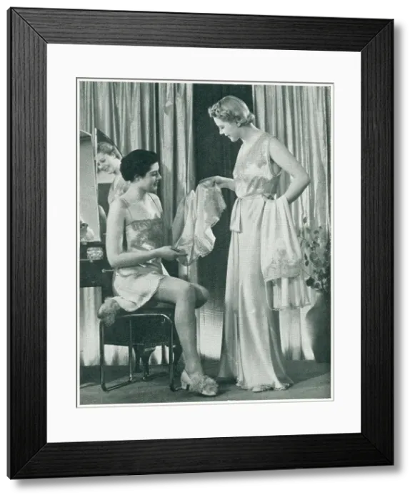 Framed Print : Fife Silk Mills Advertisement Photograph Framed Print : Fife Silk Mills Advertisement Photograph
