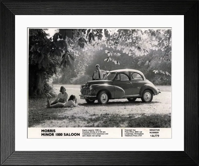 Framed Print : Morris Minor 1000 Saloon car Framed Print : Morris Minor 1000 Saloon car