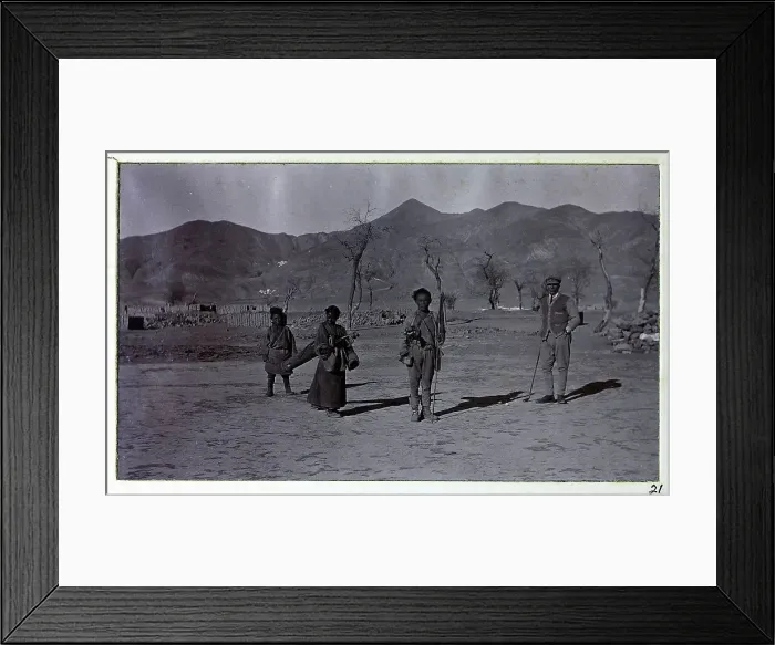 Framed Print : Golfing at Gyantse, from a fascinating album which reveals new details on a little-known campaign in which a British military force brushed aside Tibetan defences to capture Lhasa, in 1904 Framed Print : Golfing at Gyantse, from a fascinating album which reveals new details on a little-known campaign in which a British military force brushed aside Tibetan defences to capture Lhasa, in 1904