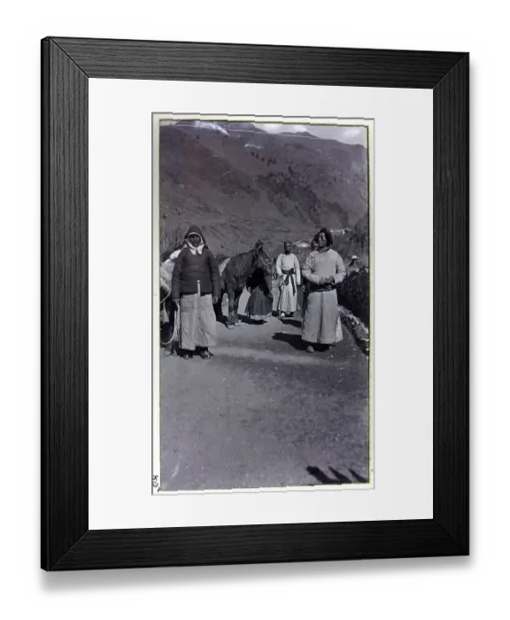 Framed Print : Photograph from a fascinating album which reveals new details on a little-known campaign in which a British military force brushed aside Tibetan defences to capture Lhasa, in 1904 Framed Print : Photograph from a fascinating album which reveals new details on a little-known campaign in which a British military force brushed aside Tibetan defences to capture Lhasa, in 1904
