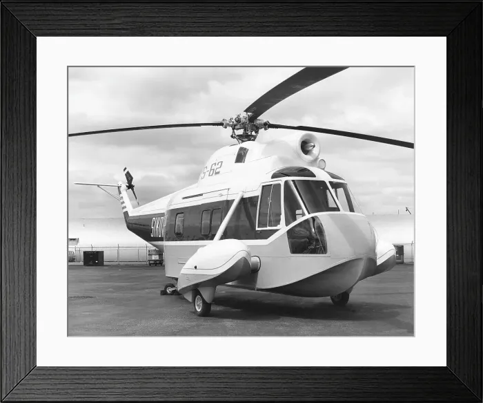 Framed Print : Sikorsky S-62 N880 Framed Print : Sikorsky S-62 N880