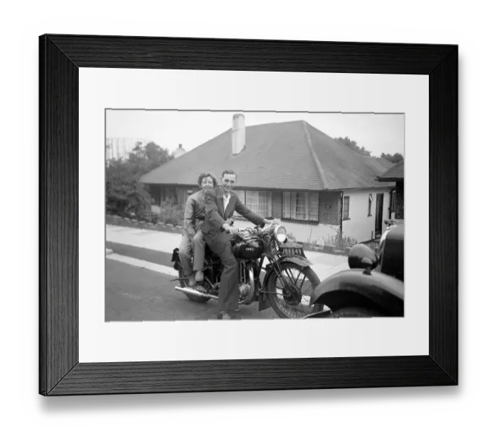 Framed Print : Ariel 1938 NG 350cc motorcycle Framed Print : Ariel 1938 NG 350cc motorcycle