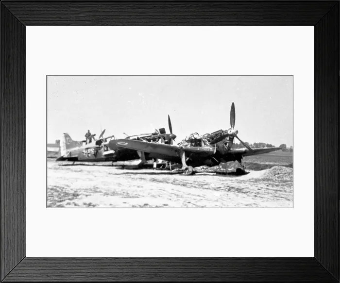 Framed Print : Morane-Saulnier MS. 406 C. 1 fighters Framed Print : Morane-Saulnier MS. 406 C. 1 fighters