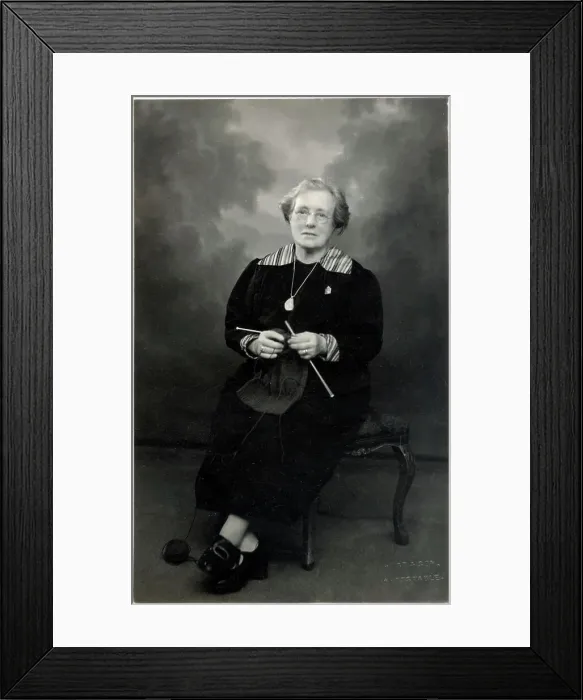 Framed Print : WW2 - Knitting for the Merchant Seamen Framed Print : WW2 - Knitting for the Merchant Seamen