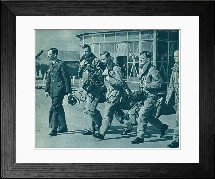 Framed Print : 13810072 Framed Print : 13810072