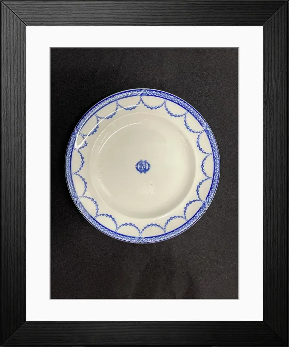 Framed Print : White Star Line, Stonier Copeland Bradford dinner plate Framed Print : White Star Line, Stonier Copeland Bradford dinner plate