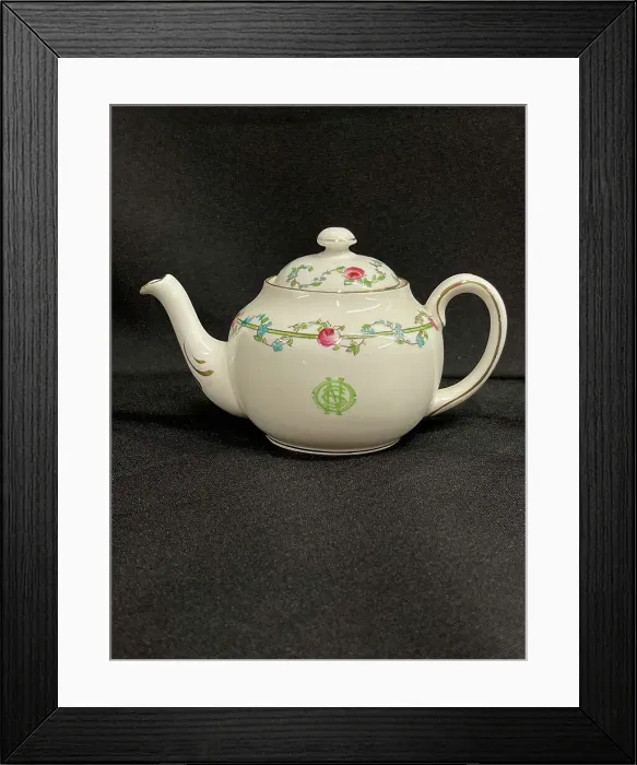 Framed Print : White Star Line, Stonier OSNC Rose pattern teapot Framed Print : White Star Line, Stonier OSNC Rose pattern teapot