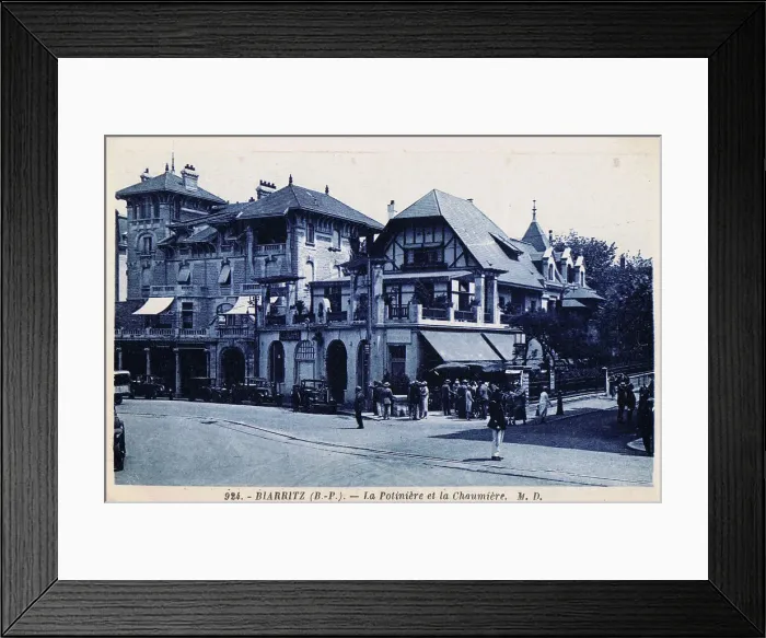 Framed Print : Cafes La Potiniere and La Chaumiere, Biarritz Framed Print : Cafes La Potiniere and La Chaumiere, Biarritz