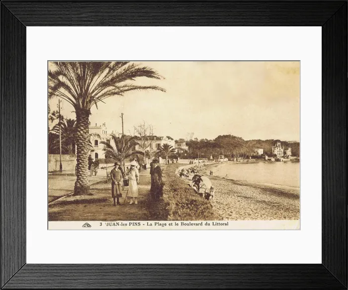 Framed Print : Beach on Le Boulevard du Littoral at Juan-Les-Pins Framed Print : Beach on Le Boulevard du Littoral at Juan-Les-Pins