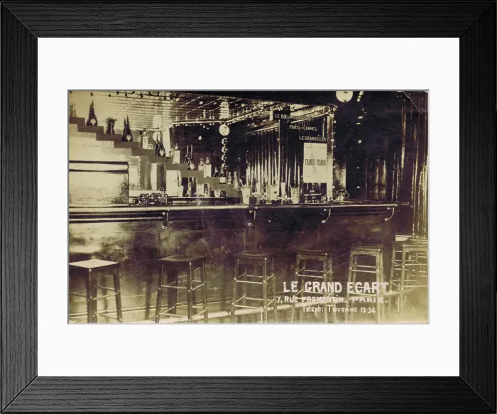 Framed Print : Famous nightclub of Le Grand Ecart, 7 Rue Fromentin, Paris Framed Print : Famous nightclub of Le Grand Ecart, 7 Rue Fromentin, Paris