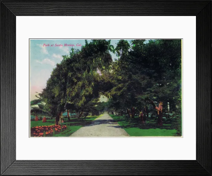 Framed Print : The Park at Santa Monica, Santa Monica, California Framed Print : The Park at Santa Monica, Santa Monica, California