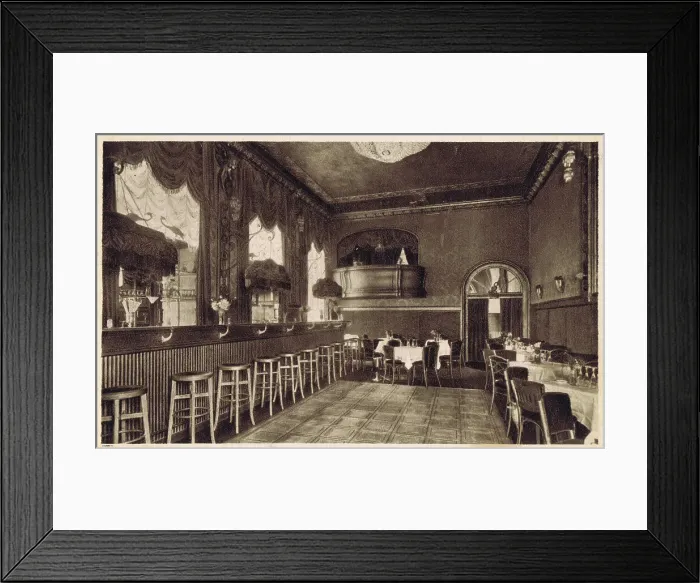 Framed Print : One of the rooms at the Valencia nightclub, Charlottenburg Framed Print : One of the rooms at the Valencia nightclub, Charlottenburg