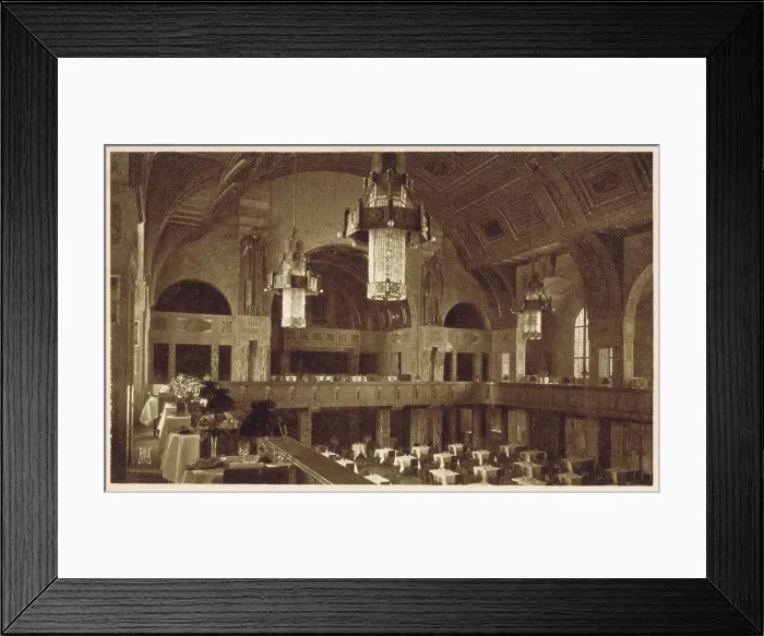 Framed Print : The Kaiser Salle at Weinhaus Rheingold, Berlin, 1920s Framed Print : The Kaiser Salle at Weinhaus Rheingold, Berlin, 1920s