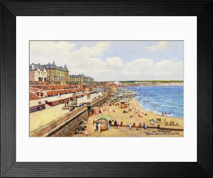 Framed Print : Terraces and North Sands, Bridlington, North Yorkshire Framed Print : Terraces and North Sands, Bridlington, North Yorkshire