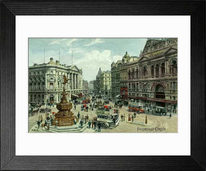 Framed Print : Piccadilly Circus, London Framed Print : Piccadilly Circus, London