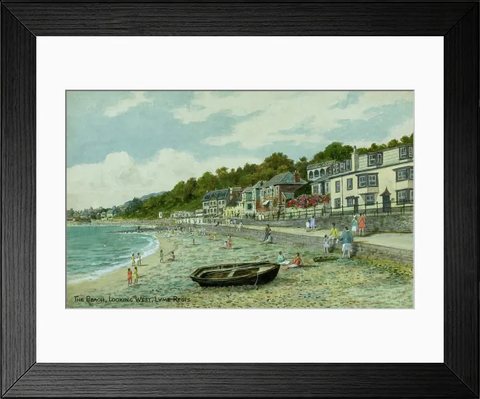 Framed Print : Beach, looking west, Lyme Regis, Dorset Framed Print : Beach, looking west, Lyme Regis, Dorset