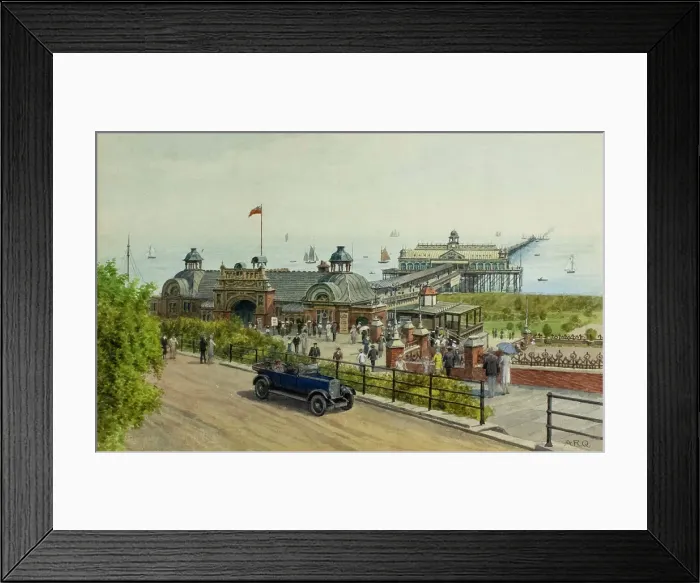 Framed Print : Pier at Southend, Essex Framed Print : Pier at Southend, Essex