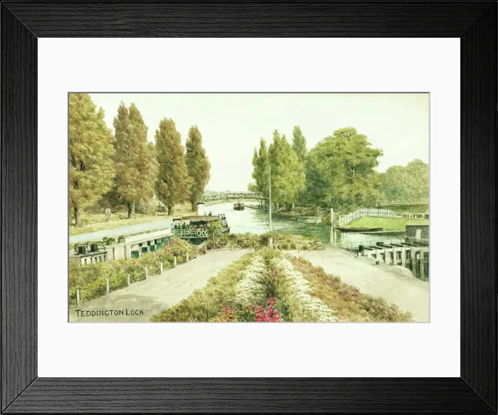 Framed Print : River Thames at Teddington Lock, Middlesex Framed Print : River Thames at Teddington Lock, Middlesex