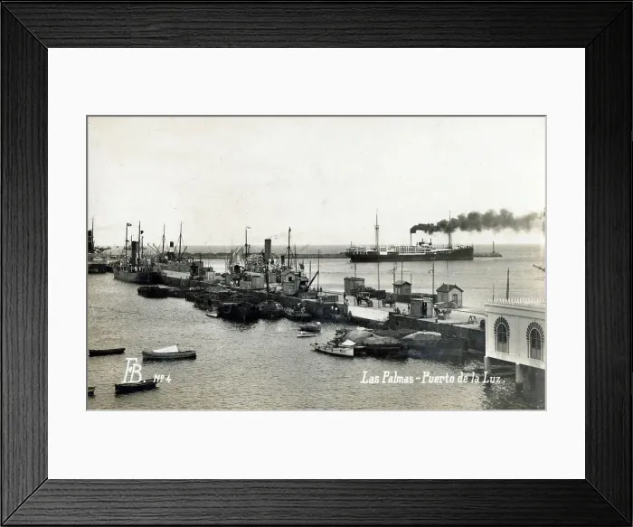 Framed Print : Canary Islands - Las Palmas - Puerto de la Luz - The Harbour Framed Print : Canary Islands - Las Palmas - Puerto de la Luz - The Harbour