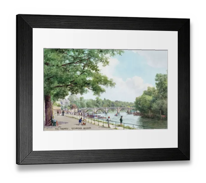 Framed Print : Richmond-on-Thames and Richmond Bridge, Surrey Framed Print : Richmond-on-Thames and Richmond Bridge, Surrey