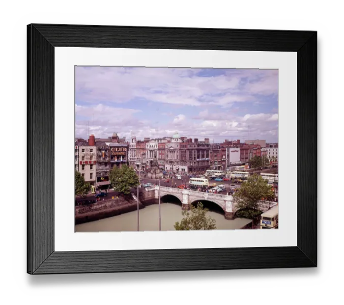 Framed Print : O'Connell Bridge, Dublin Ireland
