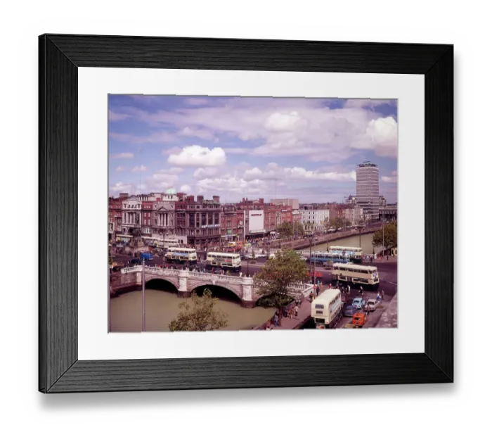 Framed Print : O'Connell Bridge, Dublin Ireland Framed Print : O'Connell Bridge, Dublin Ireland