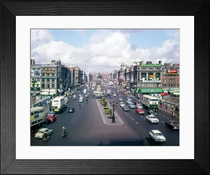Framed Print : O'Connell Street and Bridge, Dublin Framed Print : O'Connell Street and Bridge, Dublin
