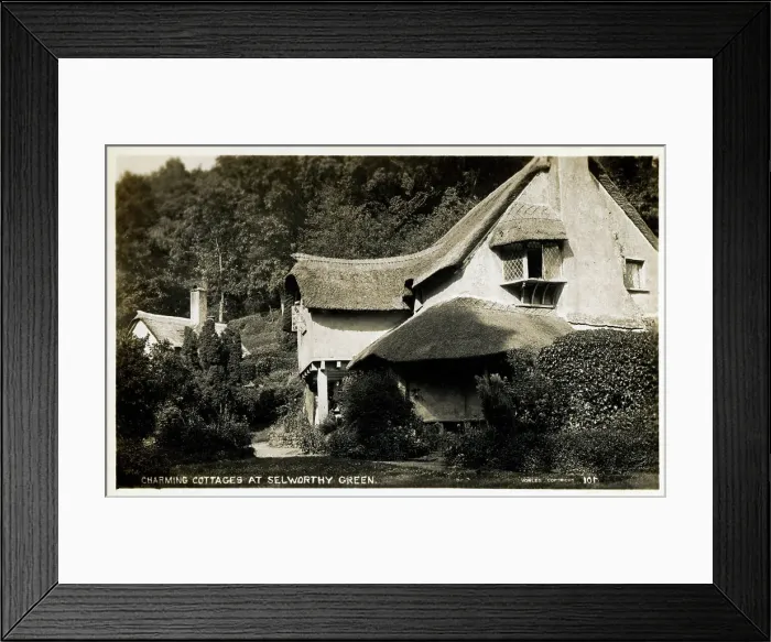 Framed Print : Cottages at Selworthy Green, Somerset Framed Print : Cottages at Selworthy Green, Somerset