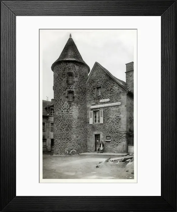 Framed Print : The Post Office at Pleaux (Cantal), France Framed Print : The Post Office at Pleaux (Cantal), France