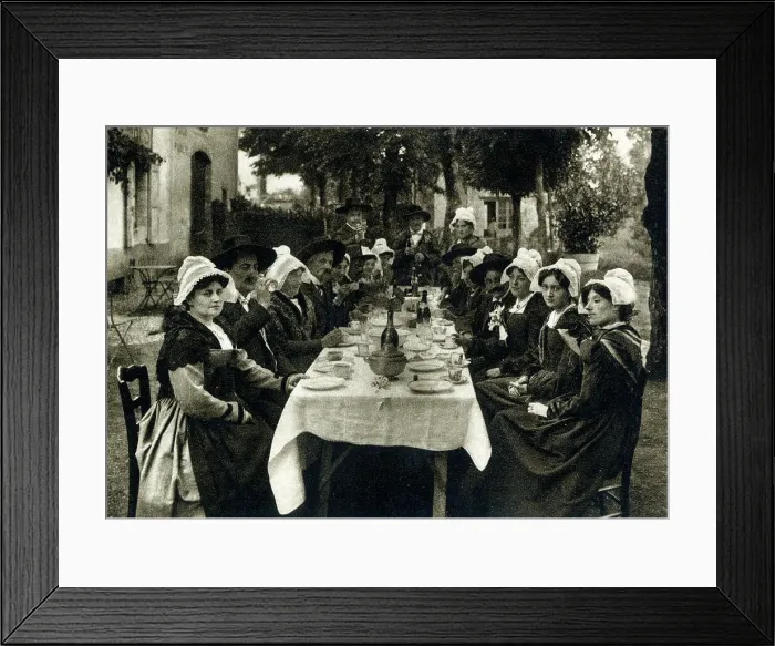 Framed Print : Auvergne, France - Un repas de Noce