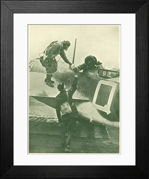 Framed Print : WW2 - R. A. F. Photographic Observer
