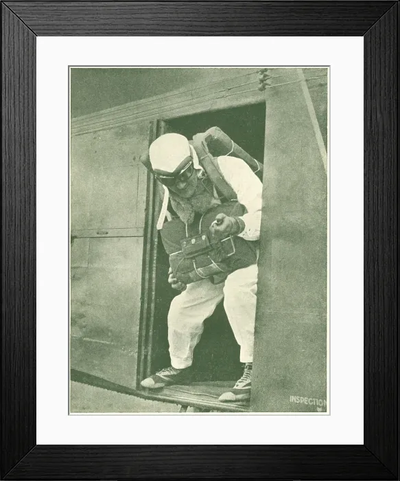 Framed Print : WW2 - Parachutist Making A Delayed Drop Framed Print : WW2 - Parachutist Making A Delayed Drop