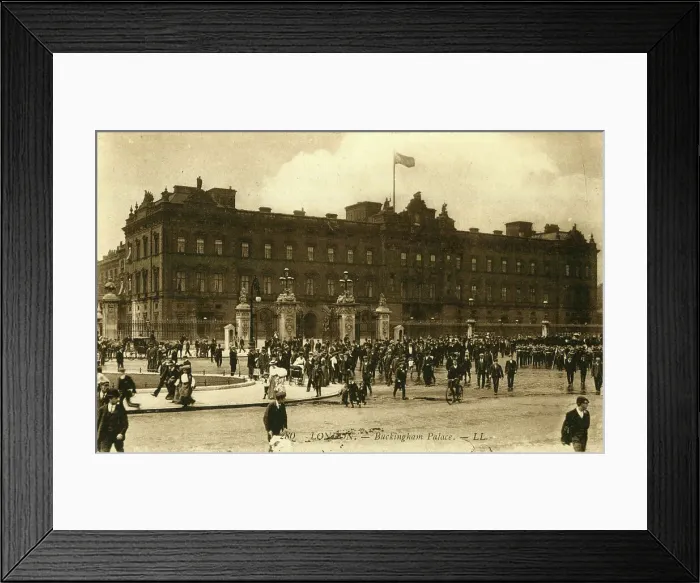 Framed Print : Buckingham Palace, London Framed Print : Buckingham Palace, London