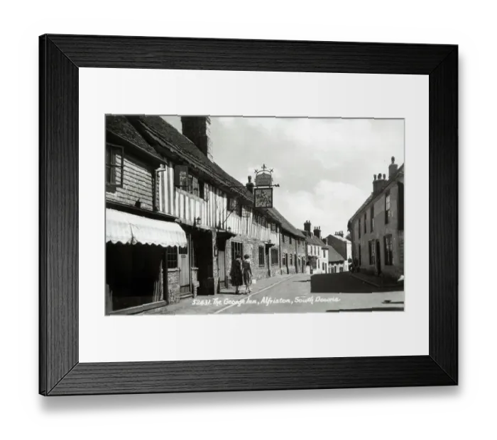 Framed Print : The George Inn, Alfriston, South Downs, East Sussex Framed Print : The George Inn, Alfriston, South Downs, East Sussex