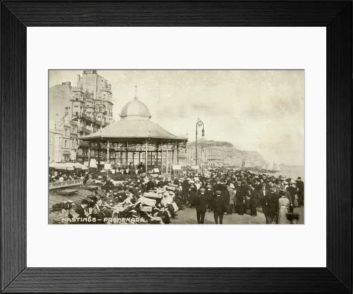 Framed Print : Promenade at Hastings, Sussex Framed Print : Promenade at Hastings, Sussex