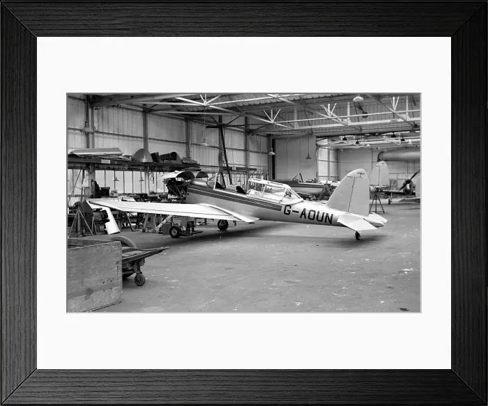 Framed Print : de Havilland DHC-1 Chipmunk 22 G-AOUN Framed Print : de Havilland DHC-1 Chipmunk 22 G-AOUN