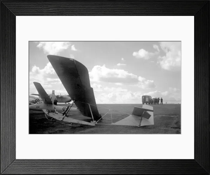Framed Print : Elliott's of Newbury EoN Type 7 Primary Framed Print : Elliott's of Newbury EoN Type 7 Primary