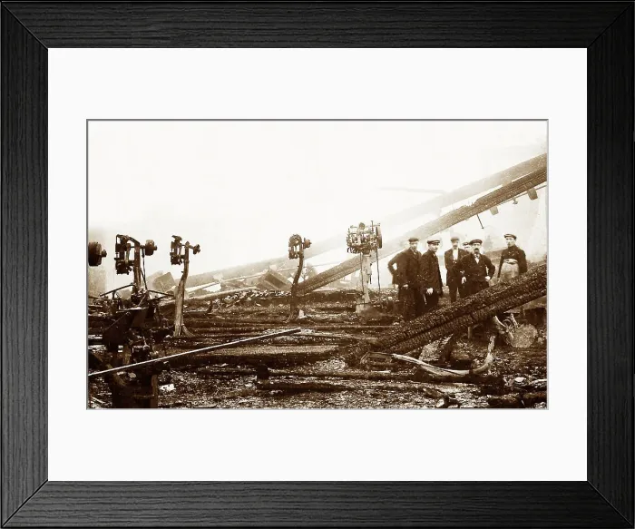 Framed Print : Fire at J H Hurst in Waterfoot in 1907 Framed Print : Fire at J H Hurst in Waterfoot in 1907
