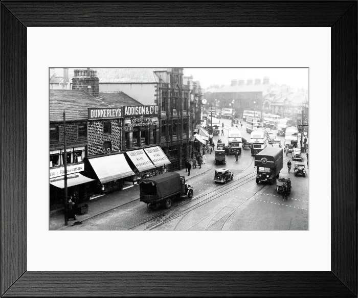 Framed Print : 1940s Cross Inn Burnley Probably Vintage Lantern